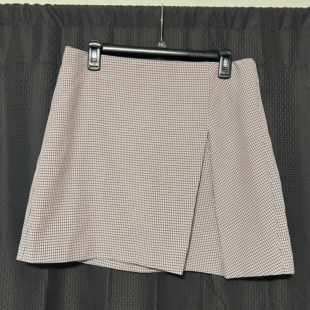 NEW BCBGgeneration Checkered Print Skirt Women’s Sz 12/Large Black/Pink Color